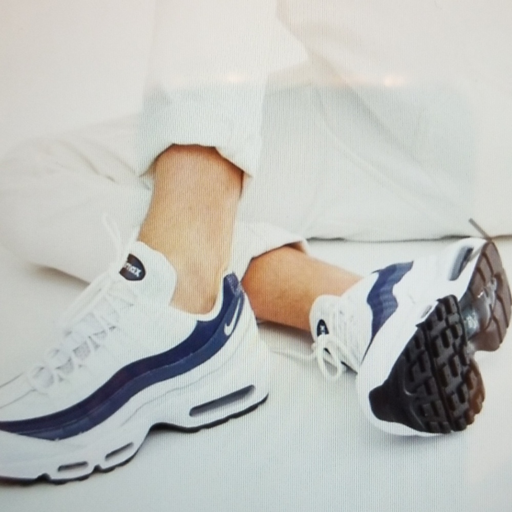 Nike Air Max 95 Essential